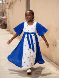 Robe à fleur dentelle bleu et blanc