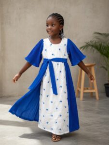 Robe à fleur dentelle bleu et blanc